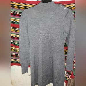 Jones New York JNY Gray Turtleneck Sweater With Shoulder Snaps